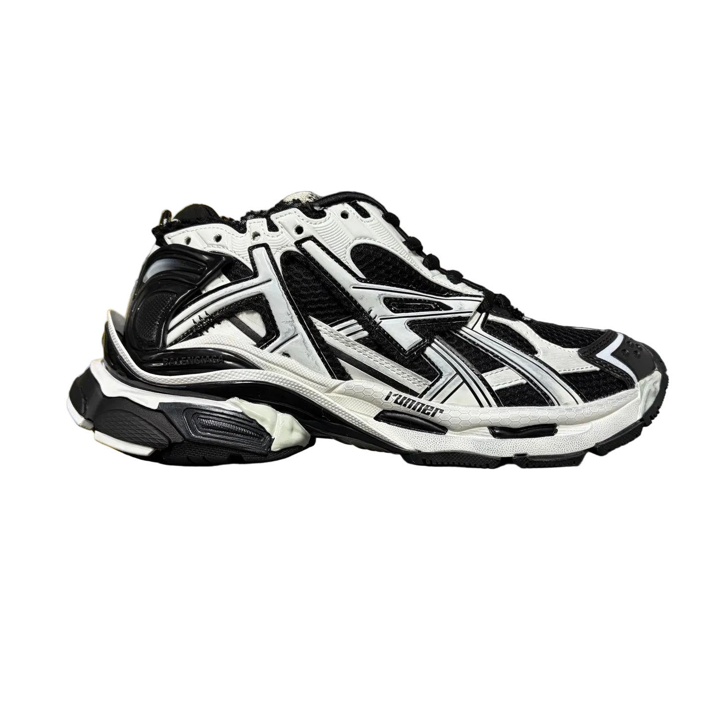 Bl*g Runner White Black